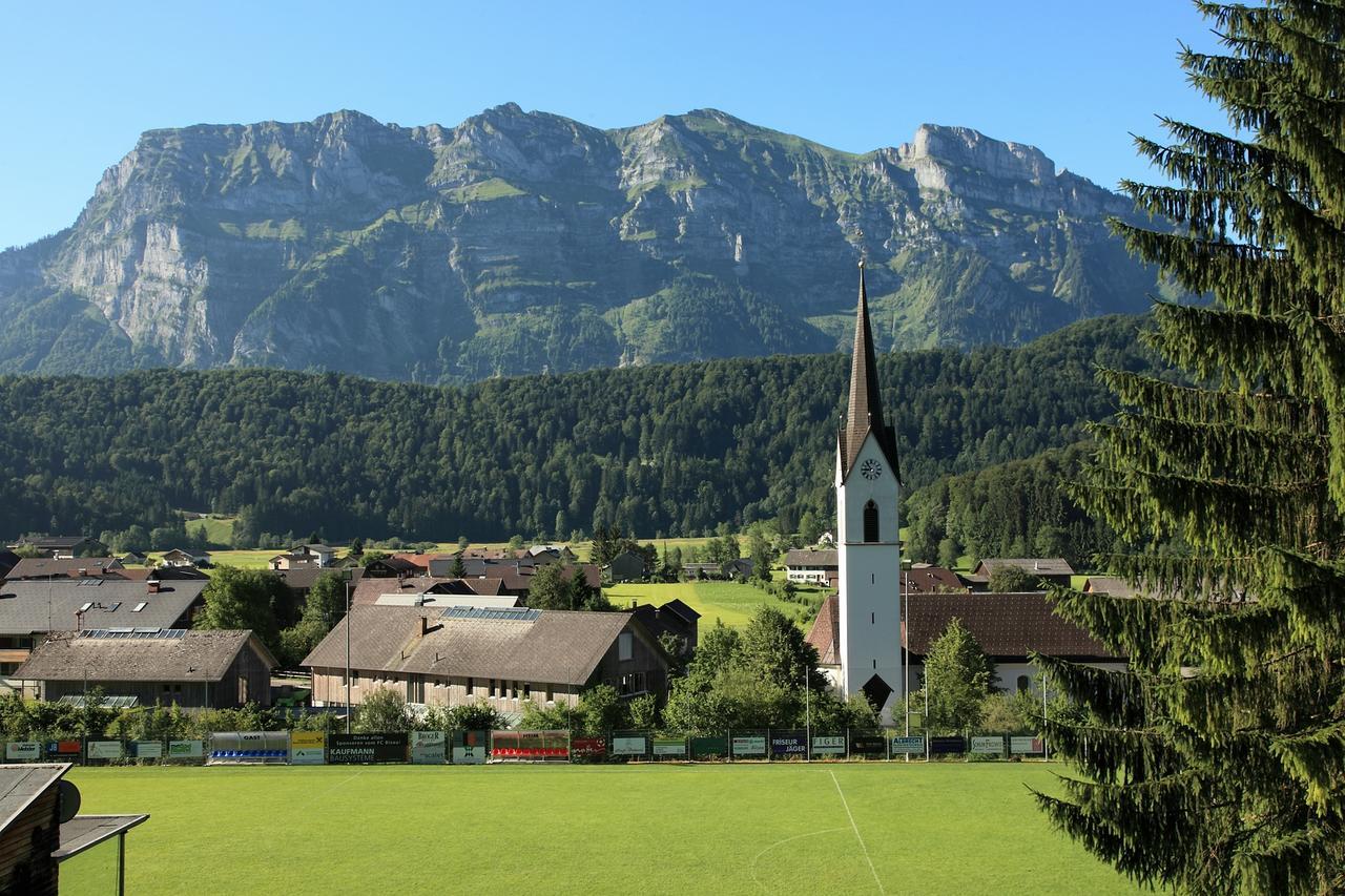 Gasthof Taube Bizau Buitenkant foto